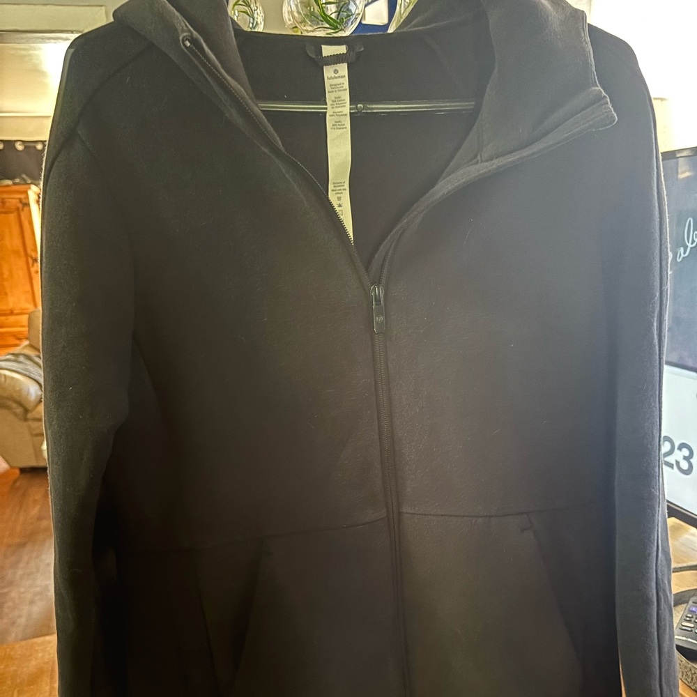 Lululemon Jacket, excellent condition